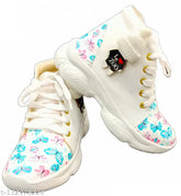 Synthetic leather party shoes for girls, printed design, lightweight and comfortable, lace-up fastening