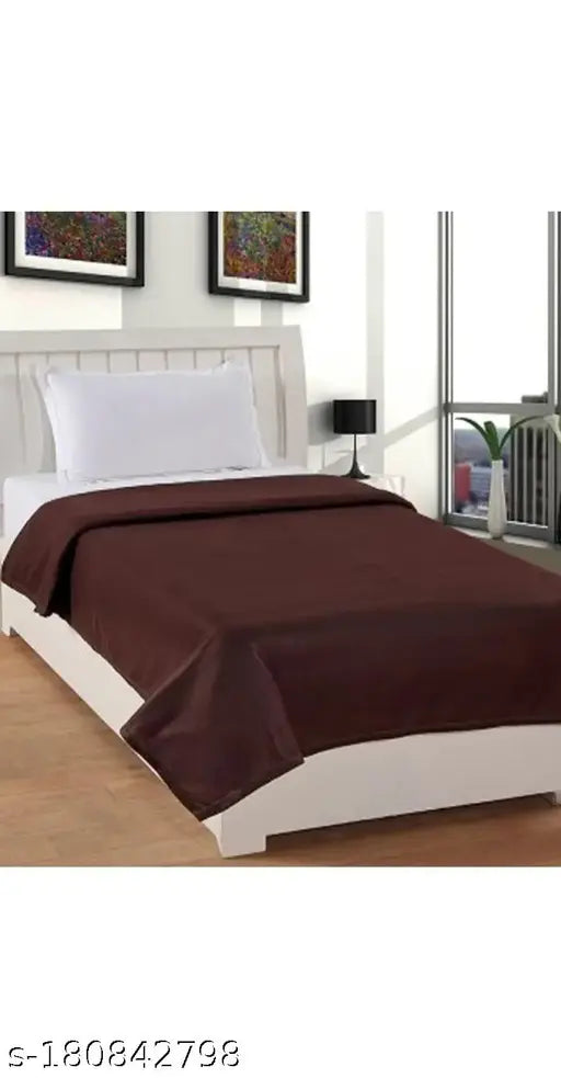 Solid fleece AC blanket, ideal for cooling rooms, 220 thread count, single size (88x58 inches) from India