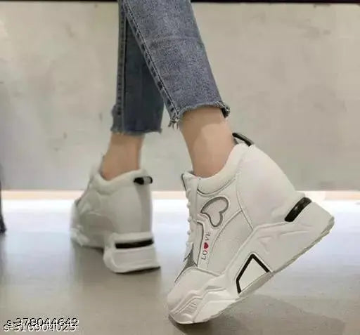 Fuzzy synthetic leather girls' casual shoes with printed design, lace-up fastening in sizes 4, 5, 6, 7, 8 (India)