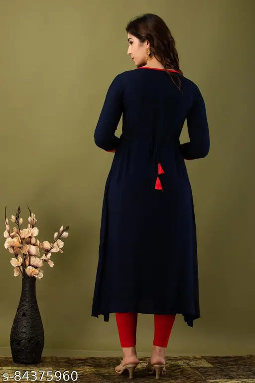Rayon embroidered kurta, stylish retro women's fashion, three-quarter sleeves, India origin