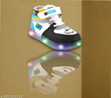 Lightweight EVA LED shoes, Angry Birds pattern for outdoor sports, ideal for little kids (2-5 years), breathable and comfortable, color-changing lighting effect