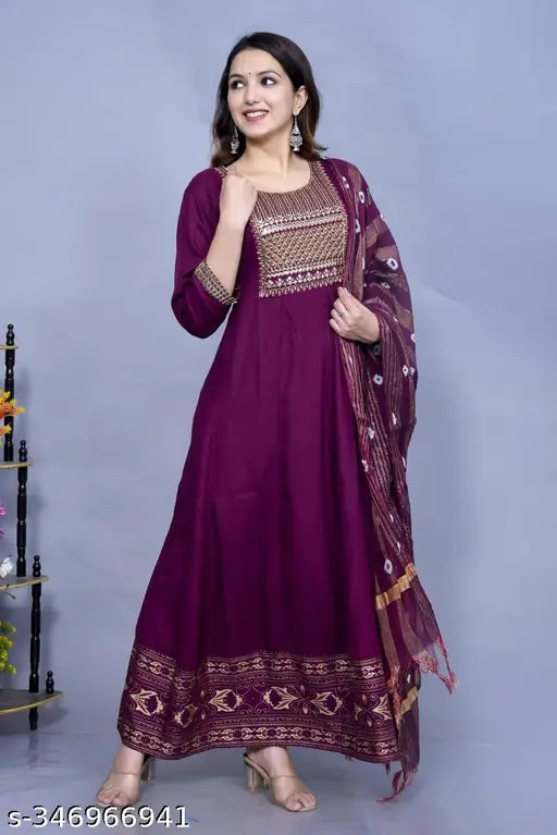 Rayon embordered long kurti, three-quarter sleeves, printed combo for office wear, India origin