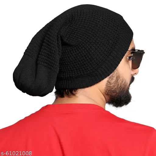 Wool-acrylic unisex beanie cap, embroidered net pattern. Lightweight, perfect for winter outings