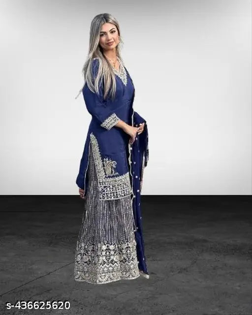 Blue Georgette Embroidered Kurta Set with Dupatta and Bottomwear (XL/XXL), Indian traditional clothing on mannequin