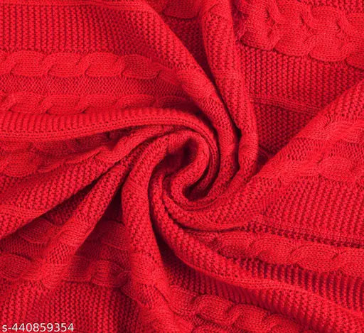 Red knitted cotton HomewayTex Blossom throw, perfect for sofas or beds, 52x70 cm