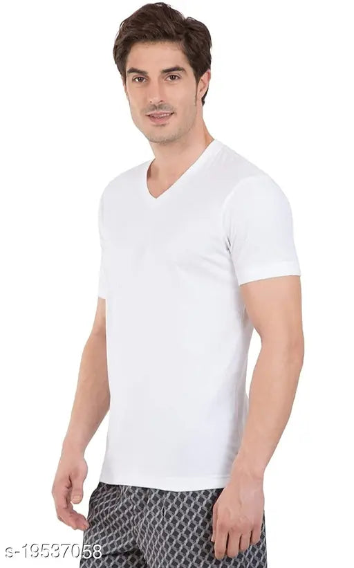 Cotton short-sleeved solid T-shirt for men, latest design from India