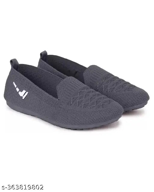 Light weight synthetic slip-on bellies in solid pattern, available in sizes IND-5 to IND-8. Ballerina shoes for women and girls in floral print, originating from India