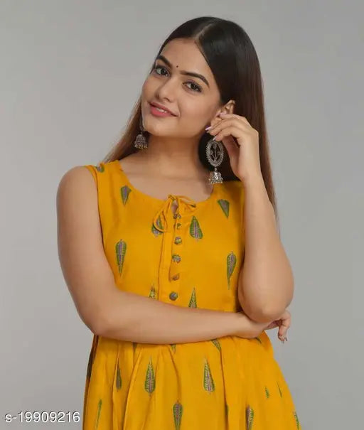 Yellow rayon pleated printed kurti for women, sleeveless, vibrant Indian fashion
