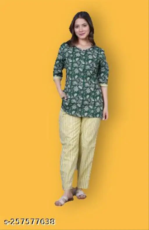 Stylish printed cotton kurta set/nightsuit, vibrant Jaipur print, three-quarter sleeves, Indian-origin