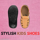 Stylish PVC unisex sandals for kids (ages 3 months - 5 years), featuring perforations and Velcro fastening