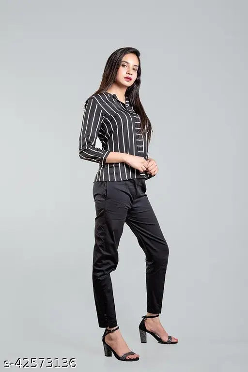 Stylish crepe tops with three-quarter sleeves, printed pattern, size S-XL. Women's fashion top on hanger, India origin