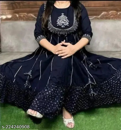 Rayon embroidery work long Anarkali Kurta, vibrant printed Indian fashion with three-quarter sleeves, XL size, bust 44 inches