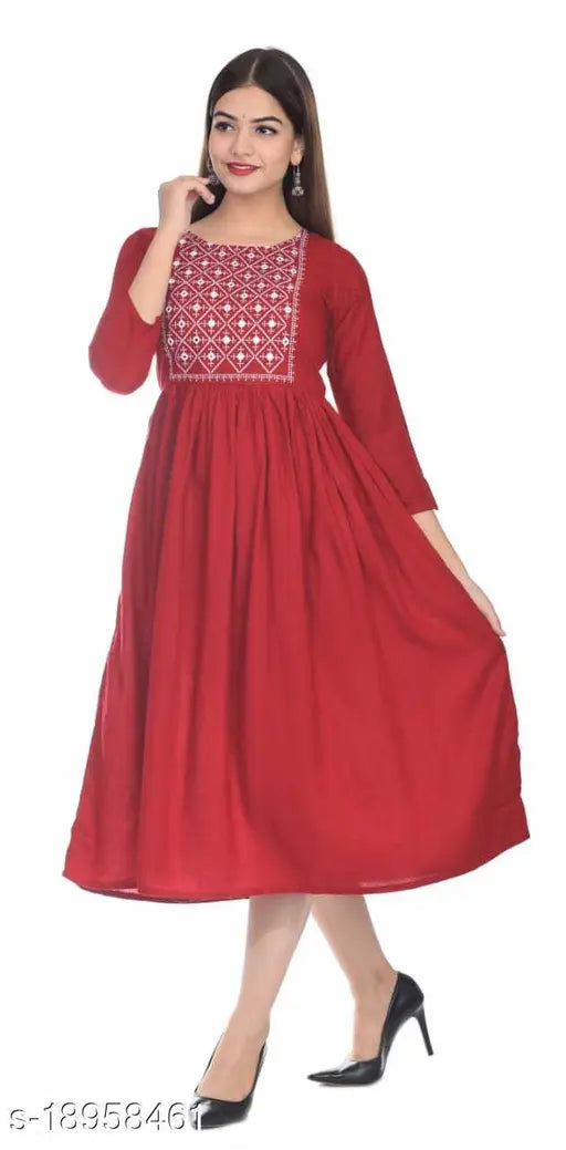 Rayon embroidered petite kurti, three-quarter sleeve, Indian fashion