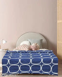 Winter-ready 220 GSM microfiber reversible comforter/blanket in glace cotton and microfiber blend, perfect for single size beds (60x95 inches)