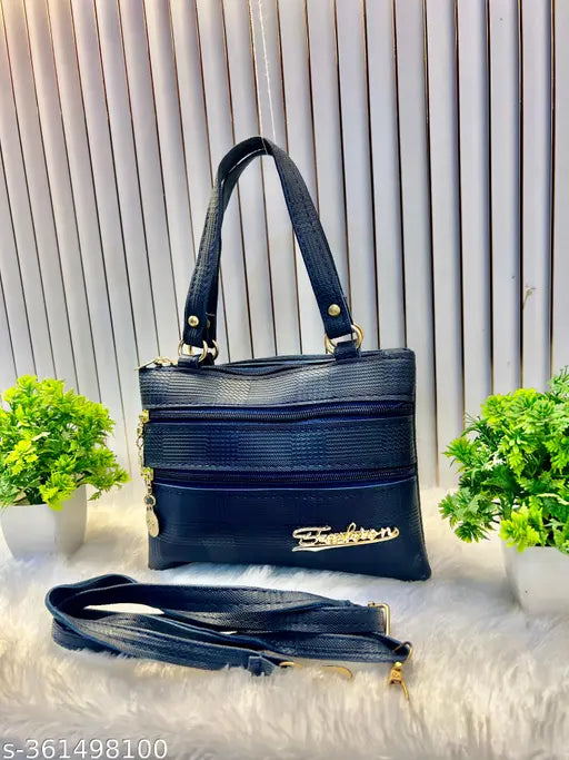 Blue PU 3-compartment women's travel bag for modern globetrotters - ideal for essentials