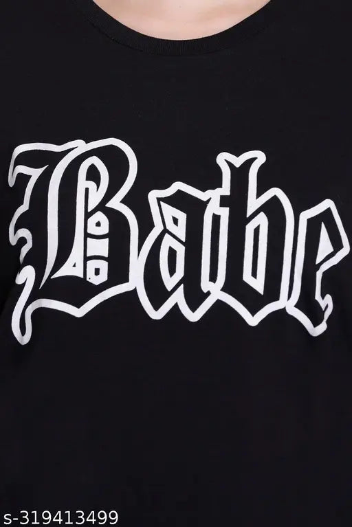 Oversize women's cotton t-shirt, black with three-quarter sleeves and printed net pattern. Made in India