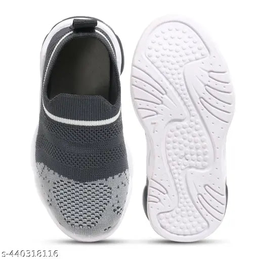 Mesh sports shoes for boys children, slip-on comfort sneakers for daily wear, casual footwear in solid pattern, made in India
