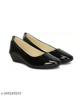 Patent leather embellished black ballerinas for women's bellies, diverse sizes available from India