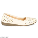 Synthetic leather lightweight bellies for women and girls, textured footshez for casual and partywear, comfortable slip-ons with contemporary design