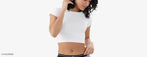 White cotton t-shirt for women, effortlessly stylish and versatile, perfect for a wardrobe must-have