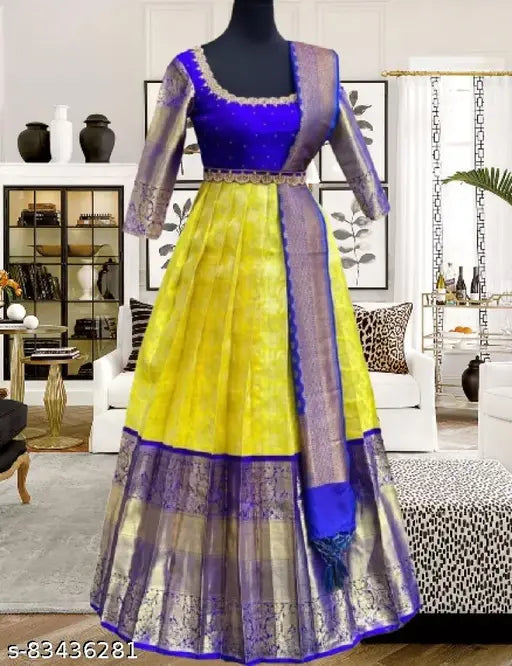 Trendy stylish women's jacquard gown with three-quarter sleeves, zari woven net pattern. XS (34in bust, 54in length) to XXXL (46in bust, 54in length), full stitched, dupatta and inner fabric jacquard, cotton, India origin