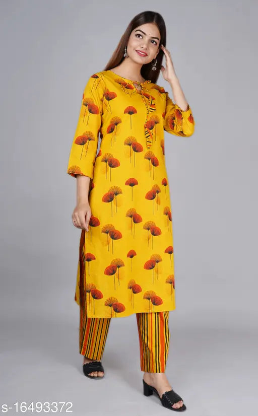 Cotton printed net Aagyeyi kurta set with pants, three-quarter sleeves, M & L sizes available - Indian fashion