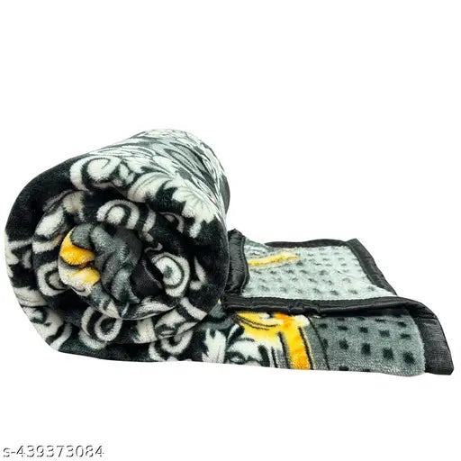 Microfiber floral print double bed sagun blanket, low rate kambal. Design may vary from image but quality remains the same