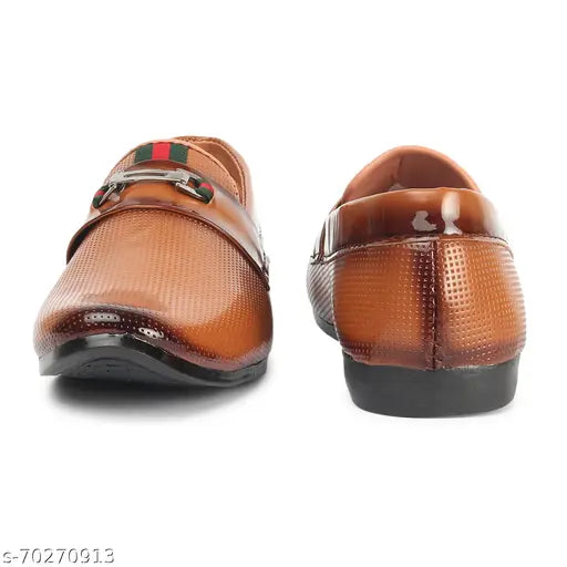 Synthetic leather loafers for boys aged 2 to 10 years, textured net design - India origin