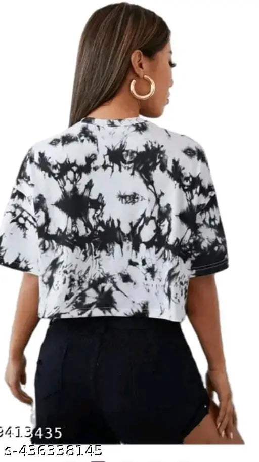 Dyed/washed polycotton crop t-shirt for women and girls, trending new product in various sizes (XS - XL). Close-up image showing short sleeves