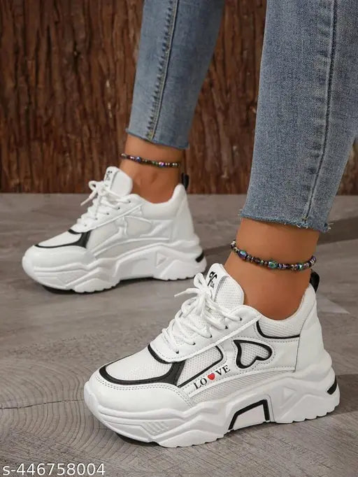 Textured canvas sneakers with PVC sole, lace-up fastening, net back detail, available in various sizes from N3 to N8 (length: 21in - 24.5in), made in India