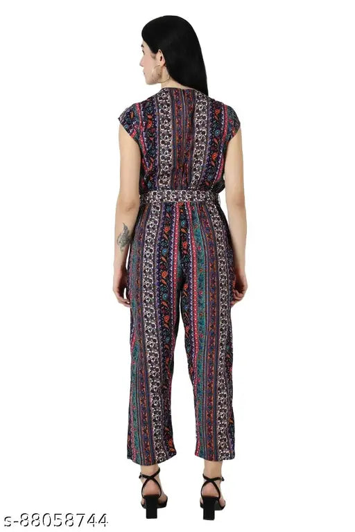 Pretty crepe jumpsuit in solid hue, sleeveless with slim fit, suitable for casual and evening wear, 100% polyester, hand wash only