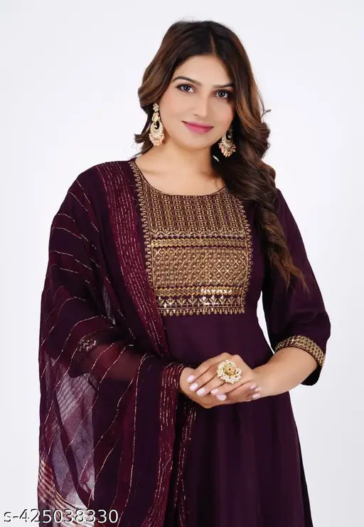 Rayon kurti and dupatta, solid-patterned Indian ethnic wear with three-quarter sleeves
