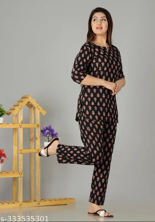 Rayon discharge print nightsuit, stylish cotton night suit for women, Indian-made rayon pyjamas with three-quarter sleeves and printed pattern