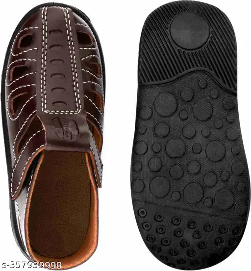 Brown leather and PU unisex kids' sandals for comfortable walking and running, ideal for ages 9 months to 5.5 years. Classic color, easy clean, non-slip sole