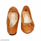 Synthetic leather ballerinas in indigo color, closed back style for women's casual wear, made in India