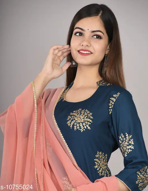Women's printed rayon Anarkali kurta with pants, three-quarter sleeves, vibrant pattern, stitched net, single set in sizes M, L, XL, XXL (origin: India)