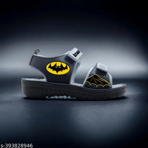 Mesh sandals for boys with Eva sole, print net pattern, and Velcro fastening - ideal for ages 9-10 years, made in India