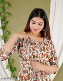 Rayon pleated Matrinity feeding kurta with three-quarter sleeves, printed combo on a model