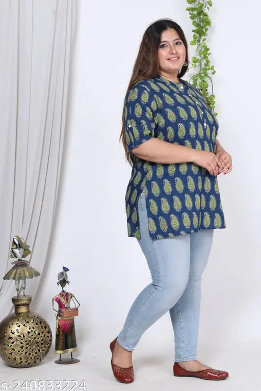 Blue plus size casual top with cotton three-quarter sleeves, printed design on XXL size