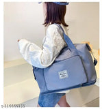 Large capacity Viyaro folding duffle bag, waterproof Oxford fabric, 5 compartments. Ideal for travel, sports, gym, or shopping