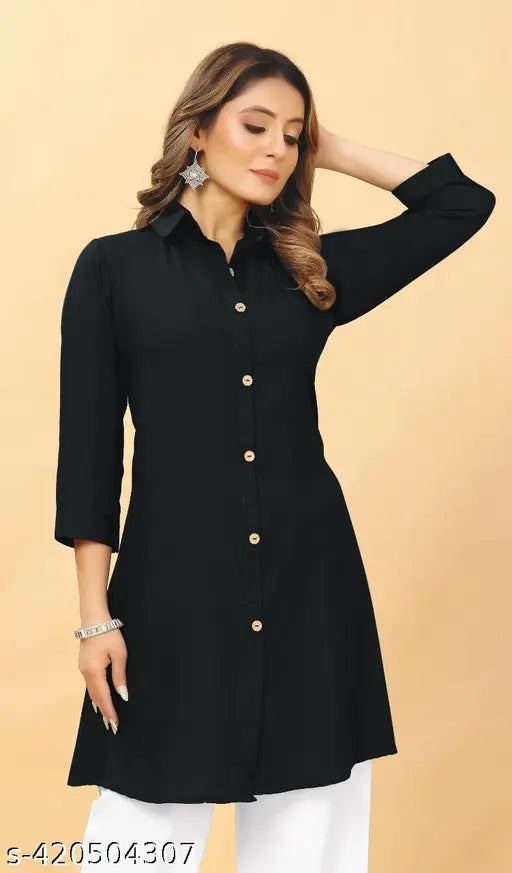 White crepe kurti & bottom set, trendy casual wear with long sleeves, Indian-origin fashionable kurti and plazzo set