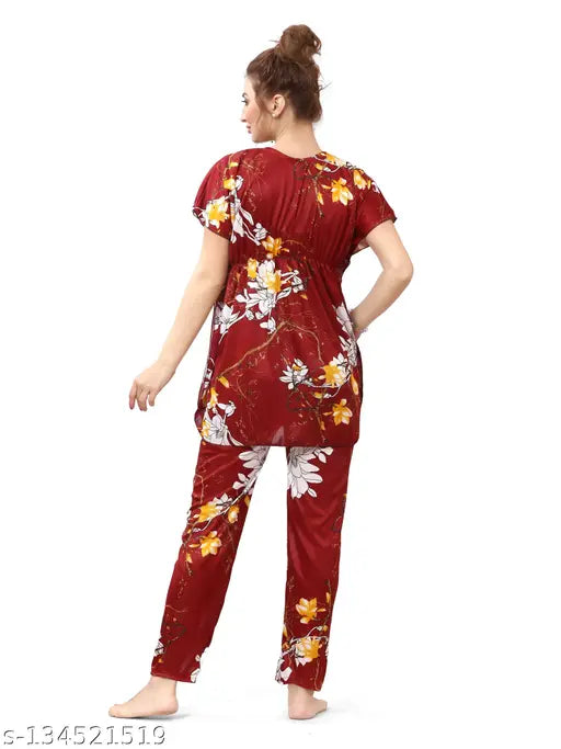 Satin Muskaan night suit in kaftan style: top & pyjamas with short sleeves, printed pattern