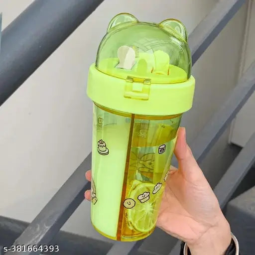Yellow plastic kids sipper bottle, double-sided straw design, 420ml leak-proof Kawaii style