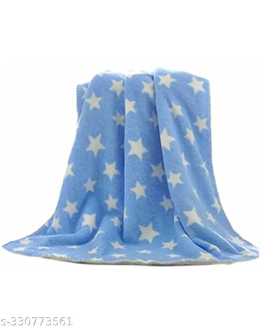 Digital star-printed polyester infant blanket, soft, comfortable, skin-friendly hooded Aakriti design, 75x100cm, made in India
