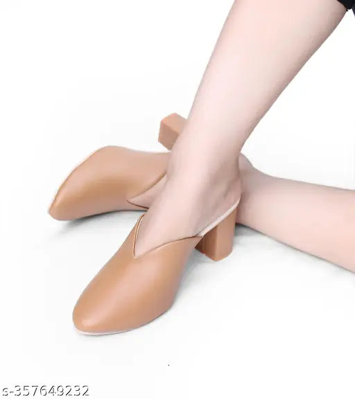 Patent leather women's ballerinas with open back and slip-on design, stylish heels for comfortable everyday wear. Available in sizes IND-3 to IND-8. Made from durable, high-quality materials in India