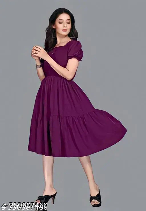 Rayon short-sleeved Trendy Woman Kurti, versatile for office wear and parties #PartyReady #WomenFashion #OfficeWear