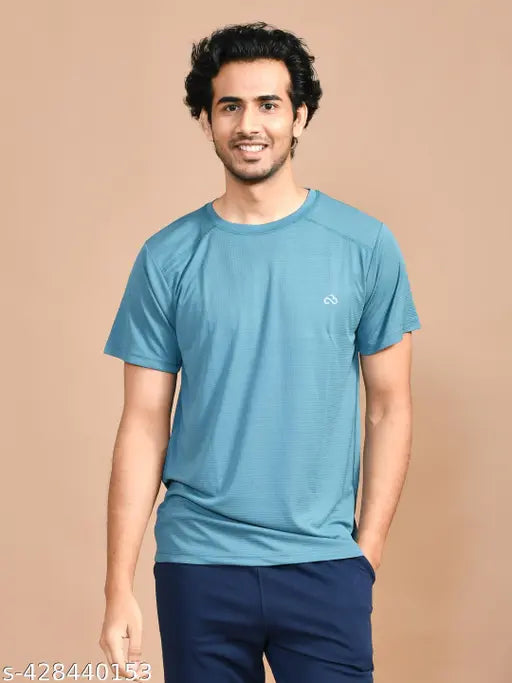 Skyknit men's sports gym t-shirt, lycra short sleeve with printed net design, available in sizes S to XXL