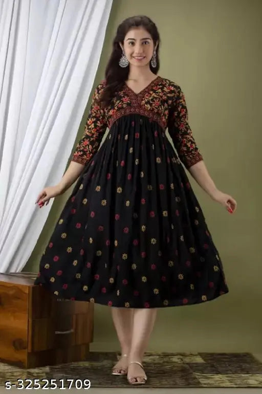 Rayon printed Anarkali kurta, three-quarter sleeve, trendy ethnic wear for women festivals and parties