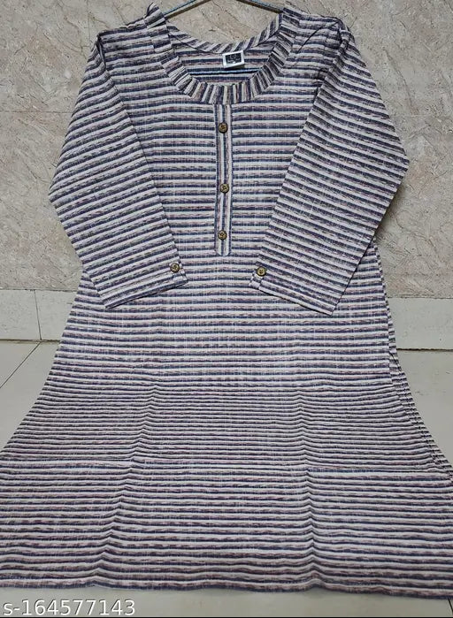 Striped three-quarter sleeve cotton kurti, L (bust size 40in), India origin