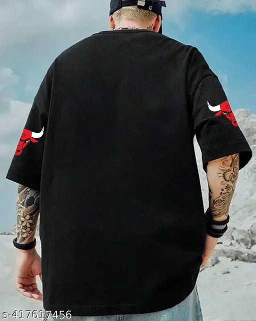 Black oversized men's graphic print cotton t-shirt, featuring bulls motif, short sleeves, and oversized fit